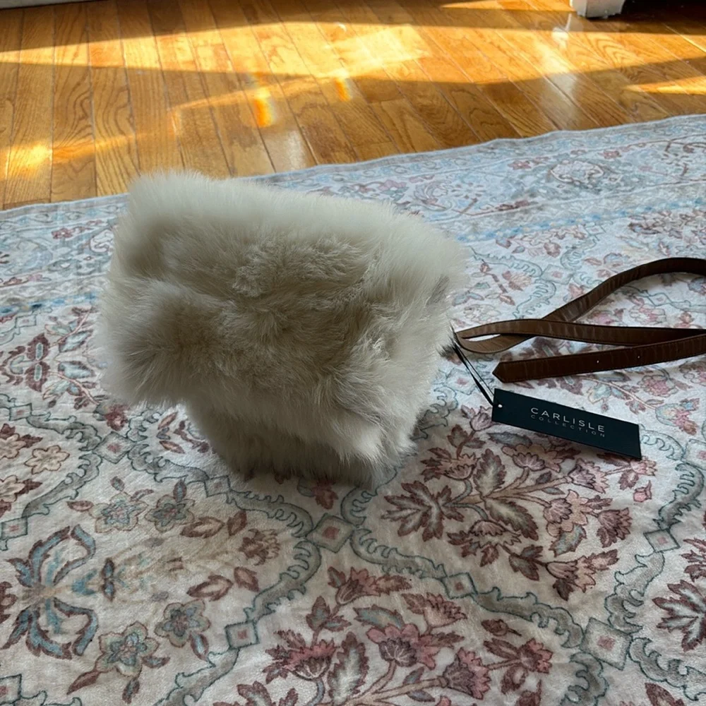 CARLISLE COLLECTION Genuine Shearling Fur Bag Leather Toscana $448 New NWT ivory - Picture 5 of 13